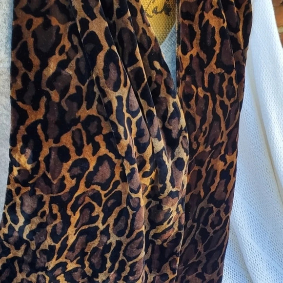 Vintage Leopard Burn Out Scarf‎ - Picture 1 of 7